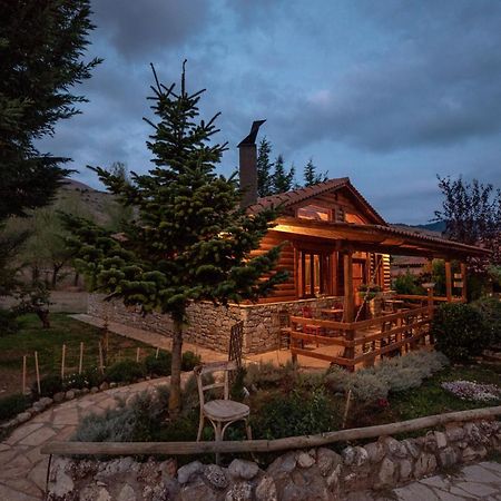 Orias Guesthouse & Farm Kalavryta Ngoại thất bức ảnh