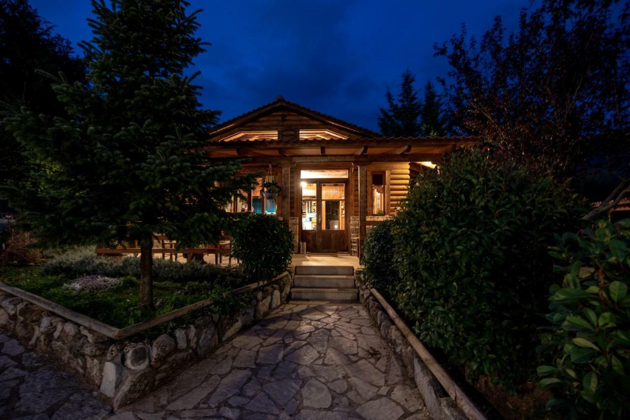 Orias Guesthouse & Farm Kalavryta Ngoại thất bức ảnh